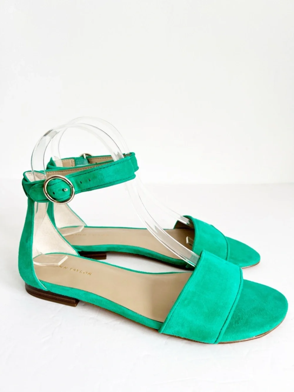 SZ 5.5 Ann Taylor Mint Green Suede Ankle-Strap Flat Sandals